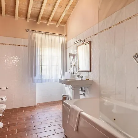 Willa Castello Di Sleeps 16 Pool Air Con Tocchi