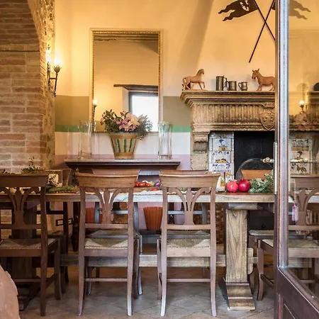 ヴィラ Castello Di Sleeps 16 Pool Air Con Tocchi