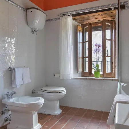 Castello Di Sleeps 16 Pool Air Con Tocchi